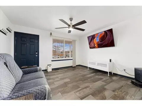4966 Eureka Ct, Denver, CO 80239 photo 2