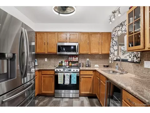 4966 Eureka Ct, Denver, CO 80239 photo 6