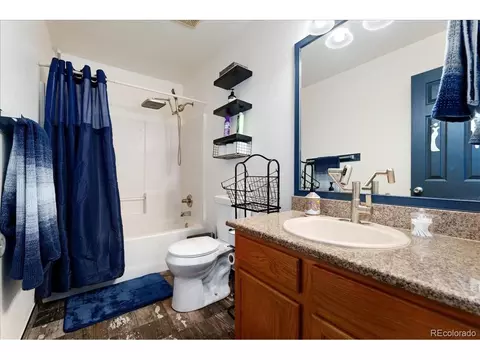 4966 Eureka Ct, Denver, CO 80239 photo 16