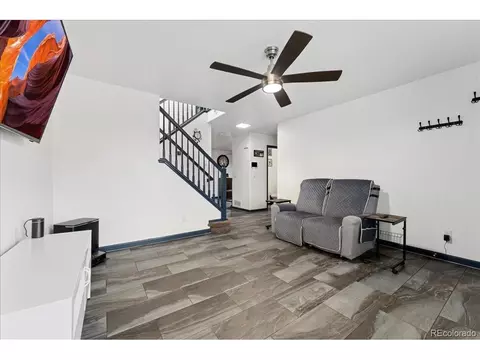 4966 Eureka Ct, Denver, CO 80239 photo 3