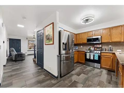 4966 Eureka Ct, Denver, CO 80239 photo 4