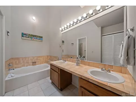 4245 S Granby St #E, Aurora, CO 80014 photo 19