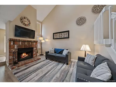 4245 S Granby St #E, Aurora, CO 80014 photo 6