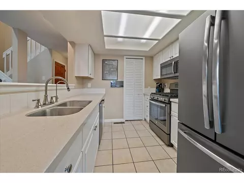 4245 S Granby St #E, Aurora, CO 80014 photo 12