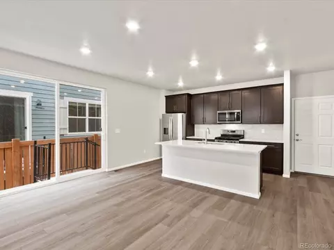 255 E 4th St, Berthoud, CO 80513 photo 8