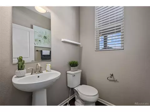 8000 E 55th Ave, Denver, CO 80238 photo 15