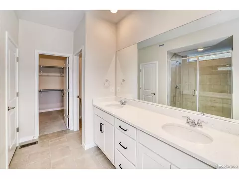 23902 E 40th Ave, Aurora, CO 80019 photo 13