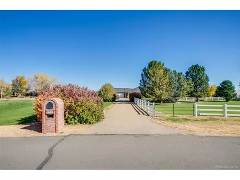 230 Grand View Cir, Mead, CO 80542
