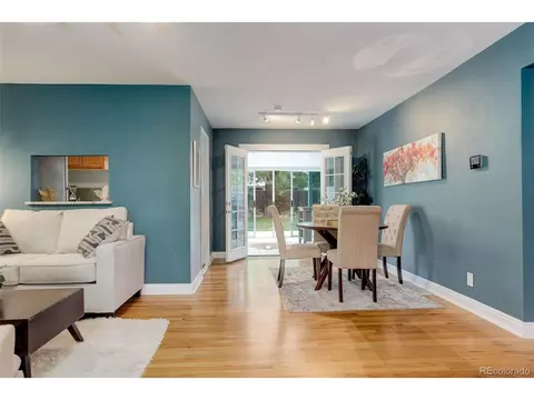 1960 Roslyn St, Denver, CO 80220