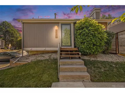 3810 S Genoa Cir #B, Aurora, CO 80013