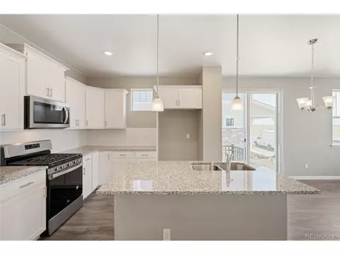 21831 E 7th Ave, Aurora, CO 80018 photo 9