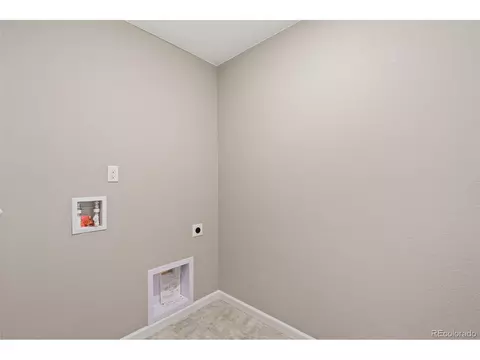 21831 E 7th Ave, Aurora, CO 80018 photo 27