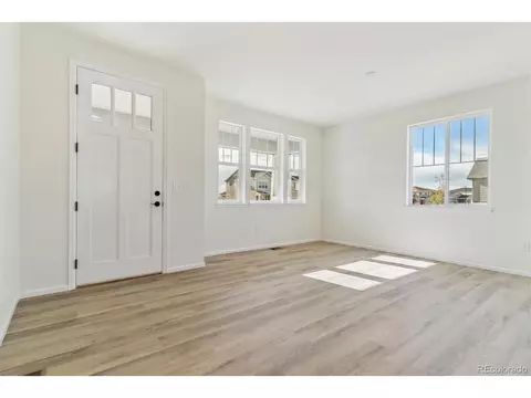 24503 E 36th Ave, Aurora, CO 80019 photo 2