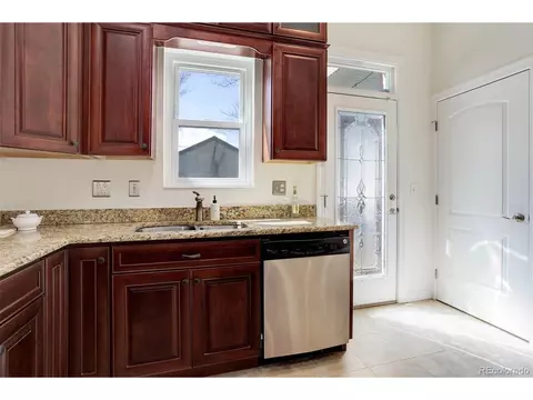 2829 N Franklin St, Denver, CO 80205 photo 15