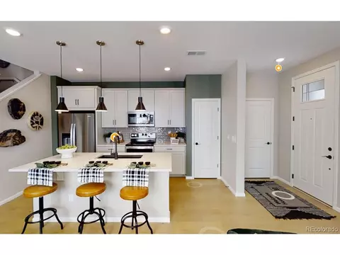 28324 E 6th Pl, Aurora, CO 80018 photo 6