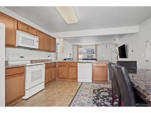 18633 E Chaffee Pl, Denver, CO 80249 photo 9