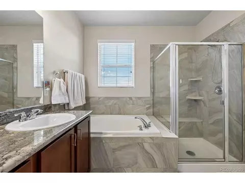 Bath - 6268 Pike Ct #E, Arvada, CO 80403 photo 2 of 4
