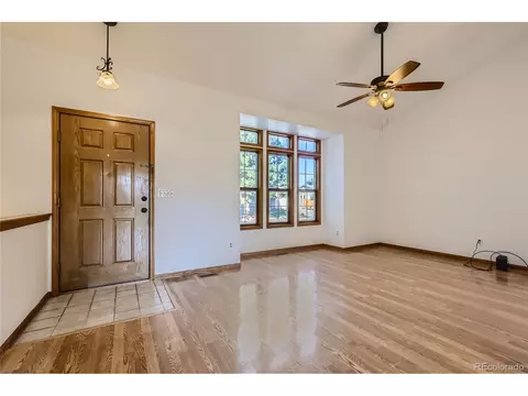 6684 Devinney Ct, Arvada, CO 80004 photo 3