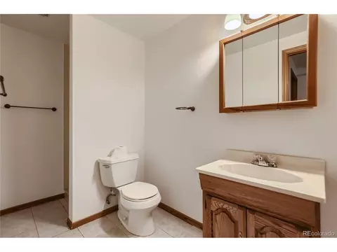 6684 Devinney Ct, Arvada, CO 80004 photo 12