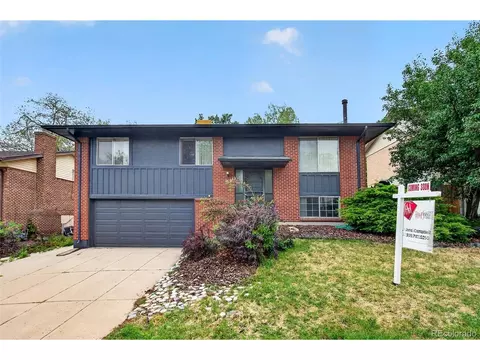 2189 S Coors Cir, Lakewood, CO 80228
