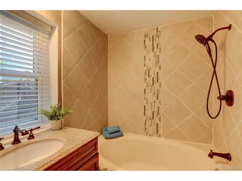 19044 E Mansfield Dr, Aurora, CO 80013 photo 18