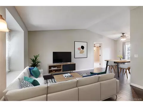19044 E Mansfield Dr, Aurora, CO 80013 photo 1
