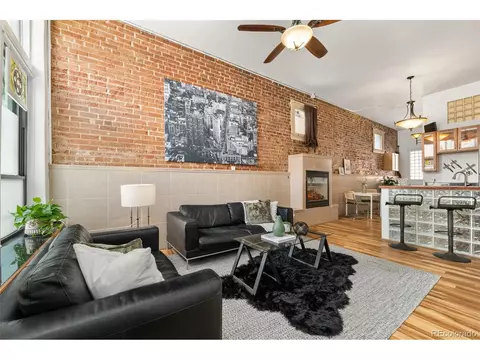 828 29th St, Denver, CO 80205 photo 2