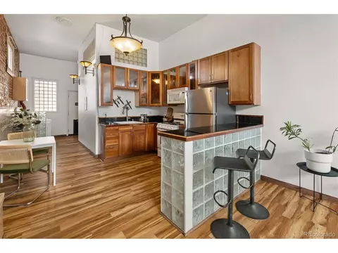 828 29th St, Denver, CO 80205 photo 5