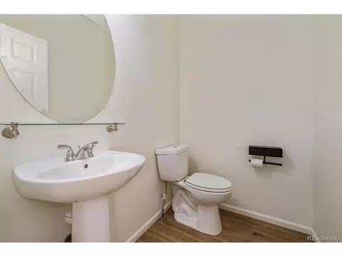 16061 Elk Dr, Denver, CO 80239 photo 8