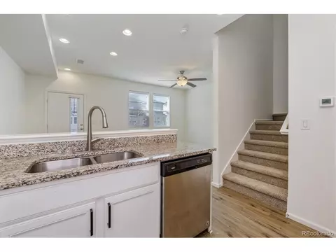 16061 Elk Dr, Denver, CO 80239 photo 7