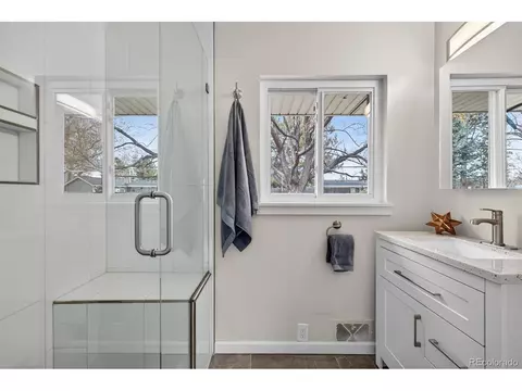 Bath - 2575 S Birch St, Denver, CO 80222 photo 5 of 6