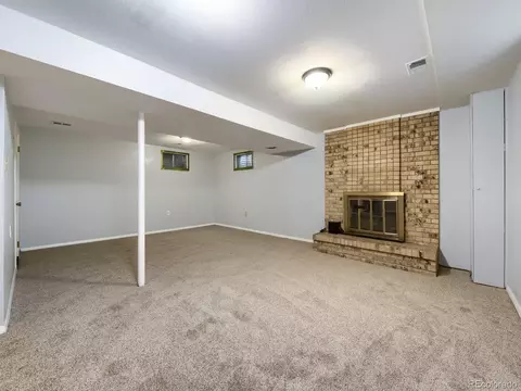 Living - 15232 E Radcliff Dr, Aurora, CO 80015 photo 4 of 4