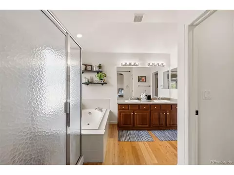 Bath - 23641 E Whitaker Dr, Aurora, CO 80016 photo 1 of 4