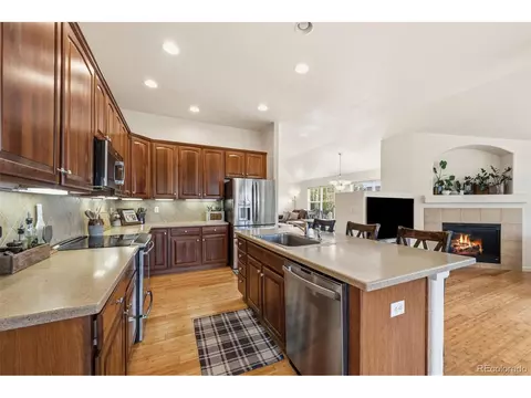 Kitchen - 23641 E Whitaker Dr, Aurora, CO 80016 photo 3 of 5