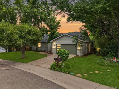 3265 E Hinsdale Pl, Centennial, CO 80122
