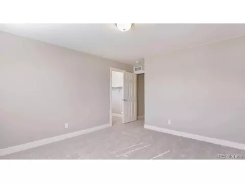 Undisclosed, Aurora, CO 80019 photo 17