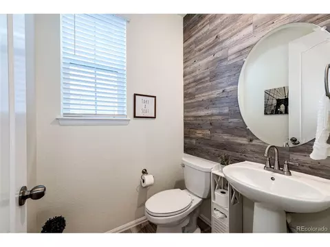 26224 E 4th Pl, Aurora, CO 80018 photo 8