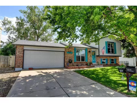 18298 E Atlantic Dr, Aurora, CO 80013 photo 2