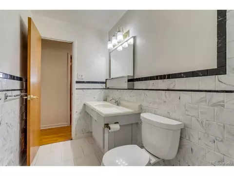 593 E 111th Pl, Northglenn, CO 80233 photo 11