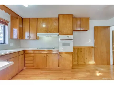 593 E 111th Pl, Northglenn, CO 80233 photo 8