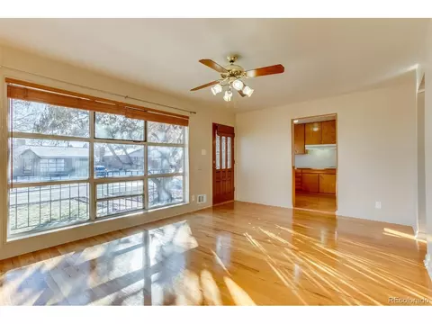 593 E 111th Pl, Northglenn, CO 80233 photo 3