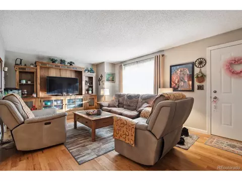 16841 E Brown Pl, Aurora, CO 80013 photo 2