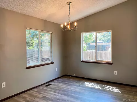 18852 E Oregon Dr, Aurora, CO 80017 photo 3