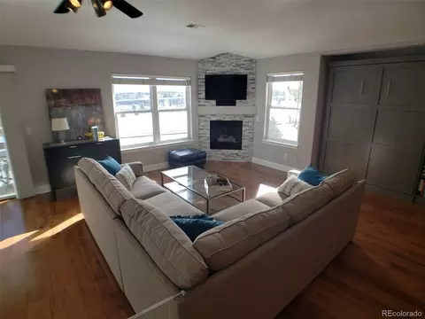 6647 S Forest Way #B, Centennial, CO 80121