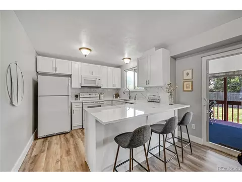 17252 E Progress Cir, Centennial, CO 80015 photo 3