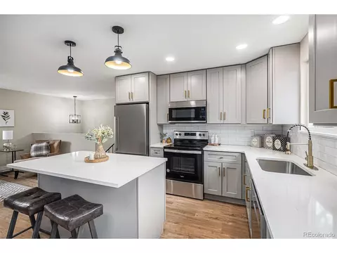 3098 S Mobile Way, Aurora, CO 80013 photo 3