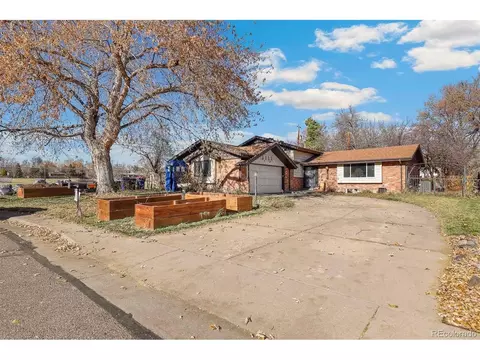 8487 W 24th Ave, Lakewood, CO 80215