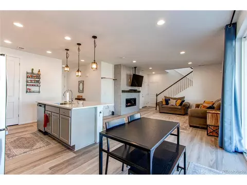 27330 E 10th Dr, Aurora, CO 80018 photo 6