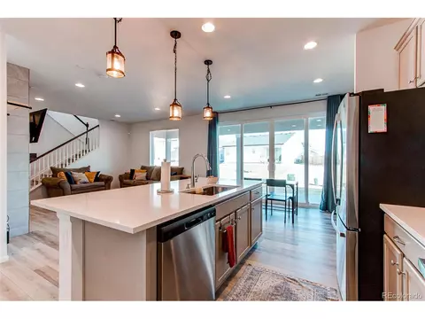 27330 E 10th Dr, Aurora, CO 80018 photo 4