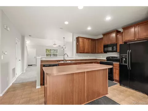 25064 E 5th Ave, Aurora, CO 80018 photo 8